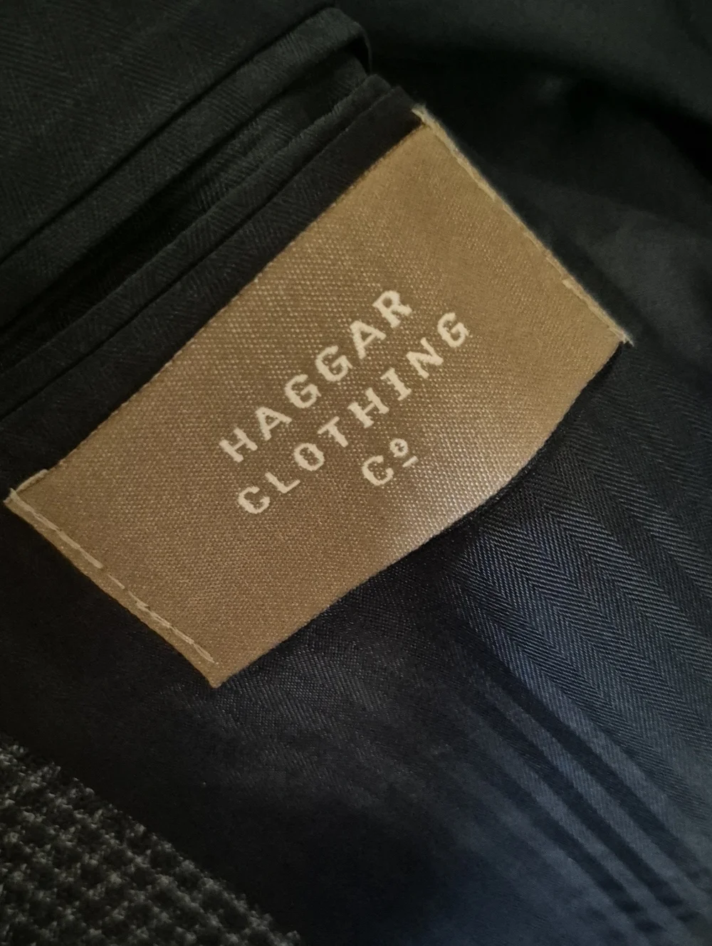 Haggar Clothing Co. (DR) Men's Textured Wool/Dacron Blend (2) Button Blazer